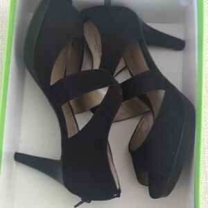 Kelly & Katie Black Strappy Heels